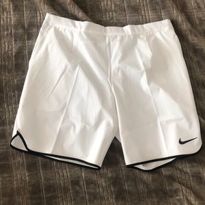 Tennis short